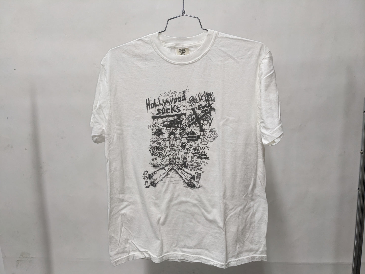 HOLLY TEE
